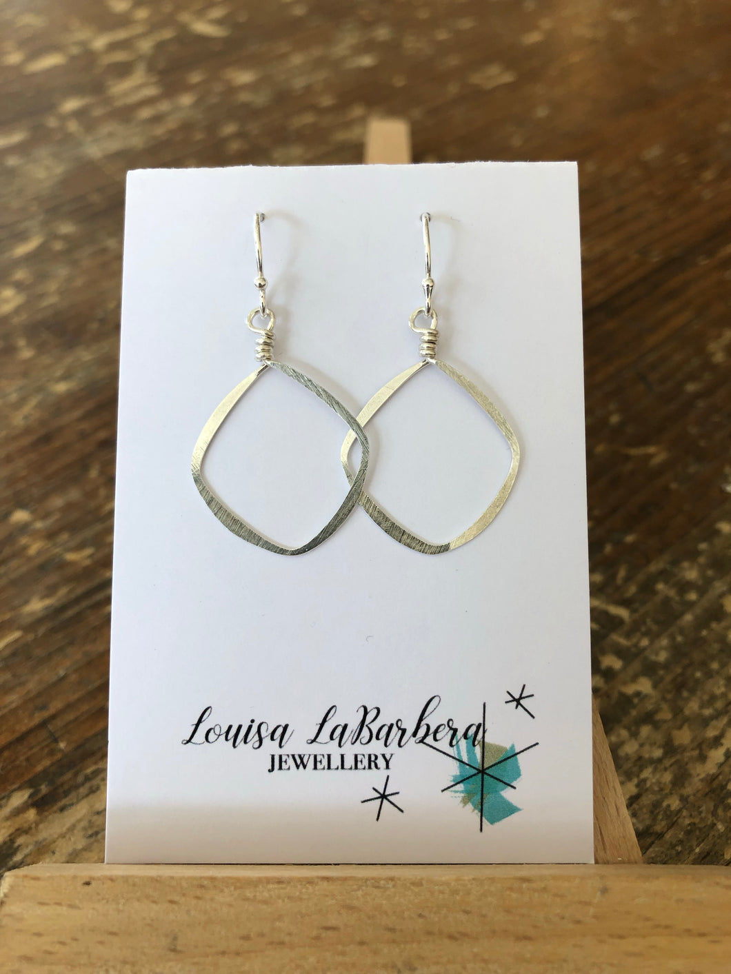 Medium Hammered Diamond