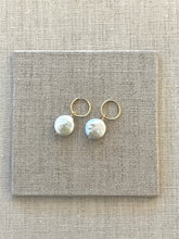 Load image into Gallery viewer, Coin Pearl on gold fill hoops
