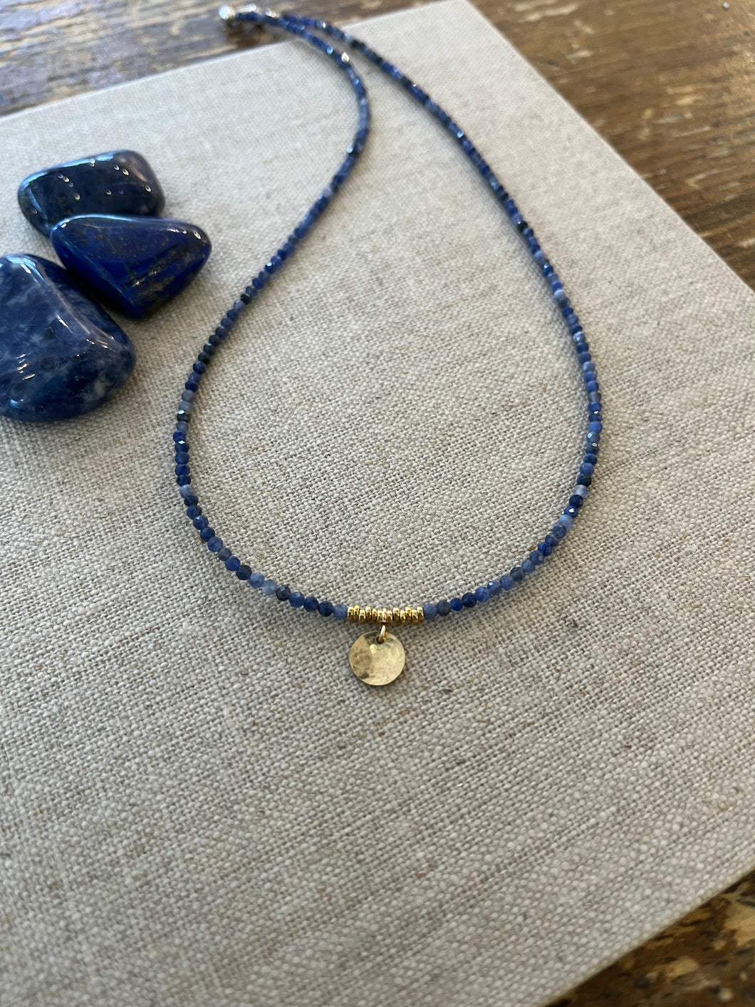 Delicate semi precious necklace with Hammered disc