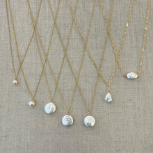 Load image into Gallery viewer, Baroque pearl on paper clip chain
