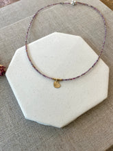 Load image into Gallery viewer, Delicate Semiprecious necklace with hammered heart pendant
