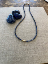 Load image into Gallery viewer, Semiprecious necklace with a Hammered 14 karat gold filled beads
