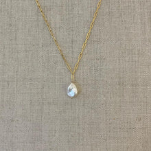 Load image into Gallery viewer, Baroque pearl on paper clip chain
