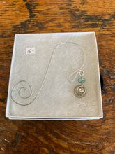 Load image into Gallery viewer, Wire Book Marks
