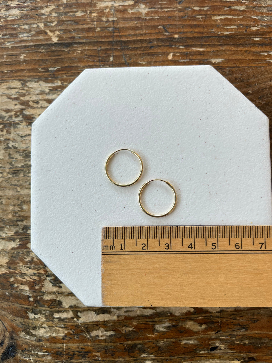 Sleeper Hoops 16 mm 14kt Gold Fill