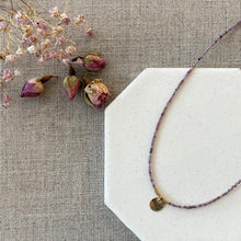 Load image into Gallery viewer, Delicate semi precious necklace with Hammered disc

