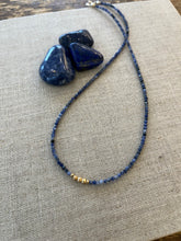 Load image into Gallery viewer, Semiprecious necklace with a Hammered 14 karat gold filled beads
