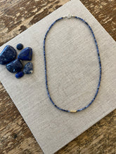 Load image into Gallery viewer, Semiprecious necklace with a Hammered 14 karat gold filled beads
